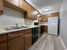 featured image of 208 E 5th St