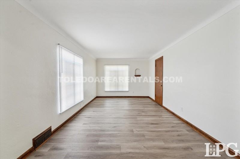 3945 Torrance Dr #3 - Photo 7 of 21