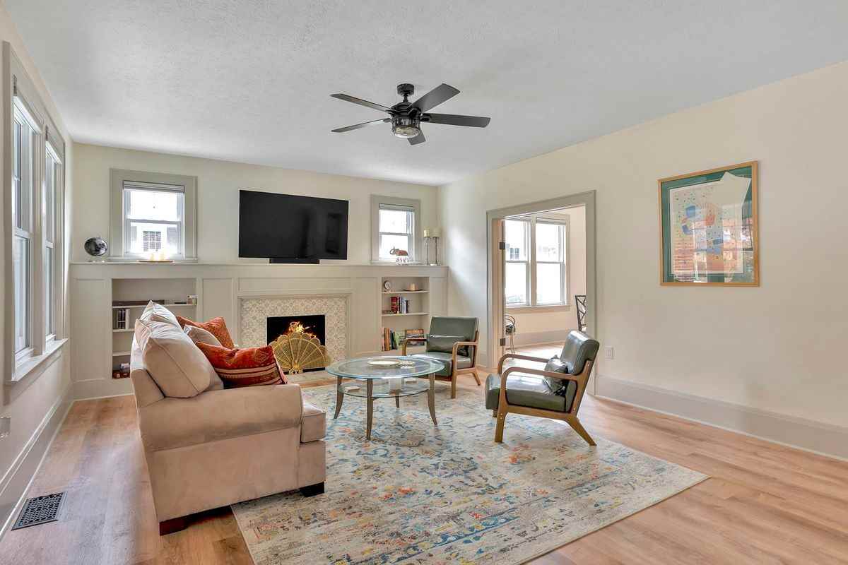 1112 Euclid Ave - Photo 2 of 25