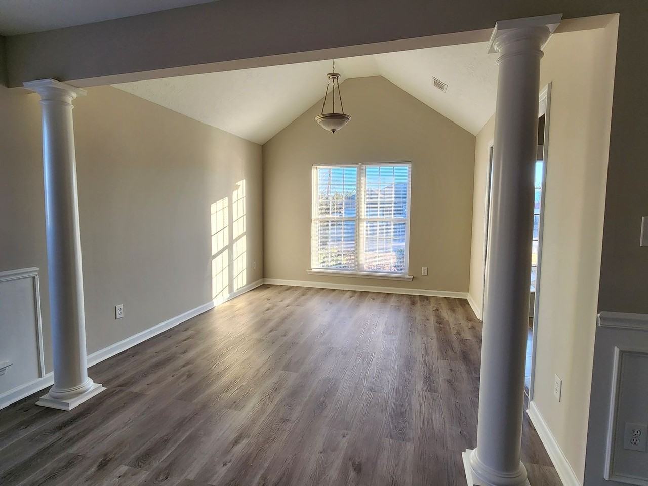 3211 Lexington Way - Photo 3 of 23