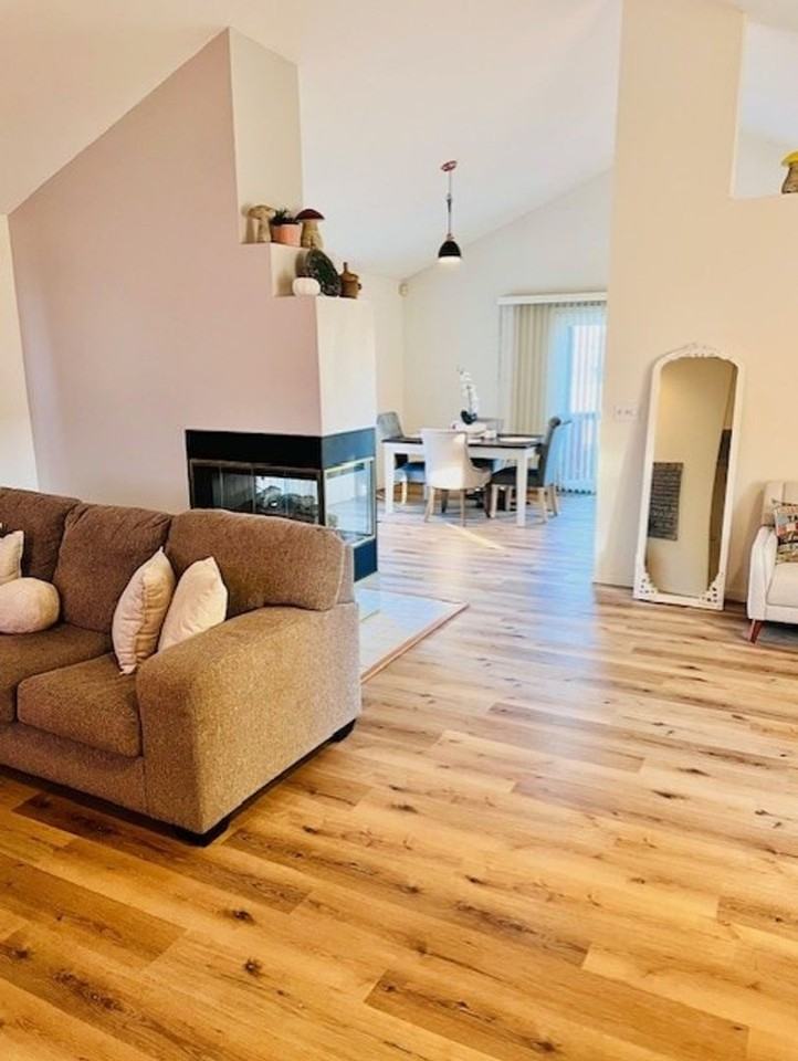 1919 Cloverdale Way - Photo 5 of 15