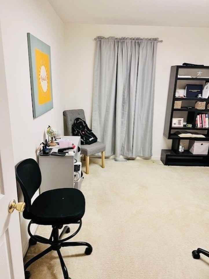 1919 Cloverdale Way - Photo 7 of 13