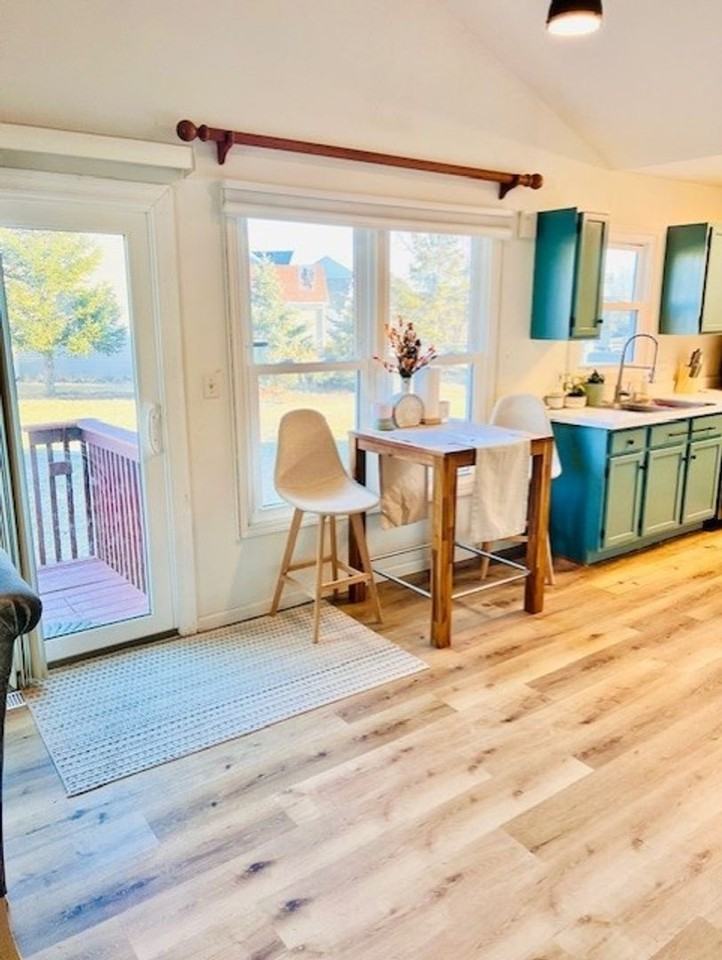 1919 Cloverdale Way - Photo 3 of 15