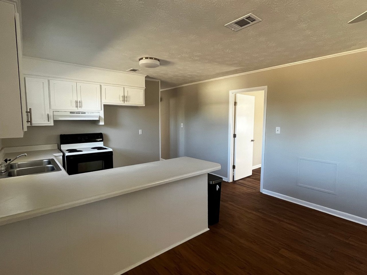 429 Old Anderson Rd - Photo 4 of 11