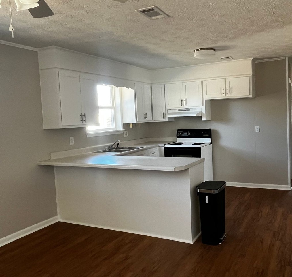 429 Old Anderson Rd - Photo 5 of 11