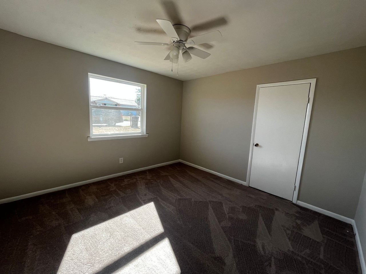 429 Old Anderson Rd - Photo 7 of 11