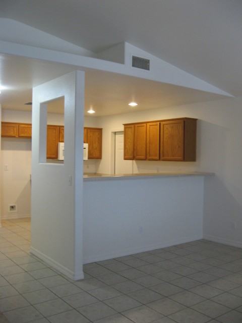 3458 N Diamond St #NA - Photo 4 of 20