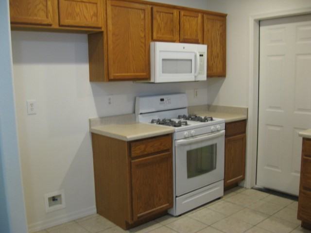 3458 N Diamond St #NA - Photo 5 of 20
