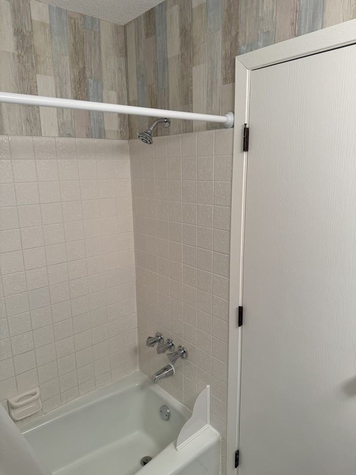 1347 87th Ave Ne - Photo 6 of 15