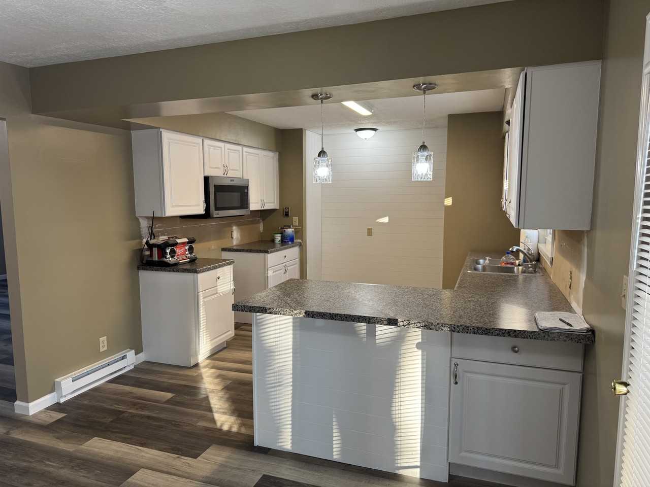 11 Surrey Ct #NA - Photo 2 of 14