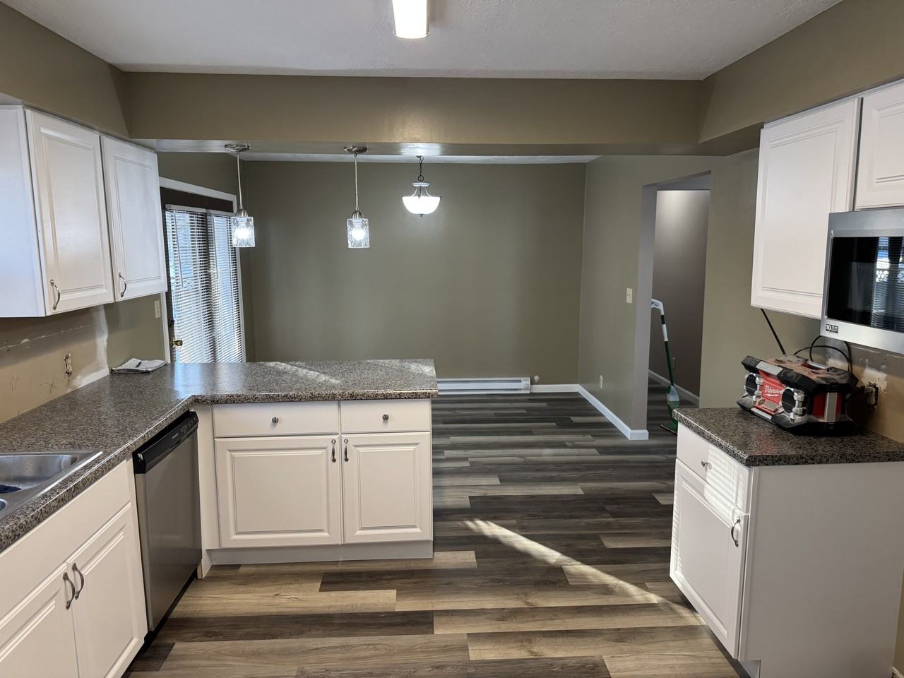 11 Surrey Ct #NA - Photo 3 of 14