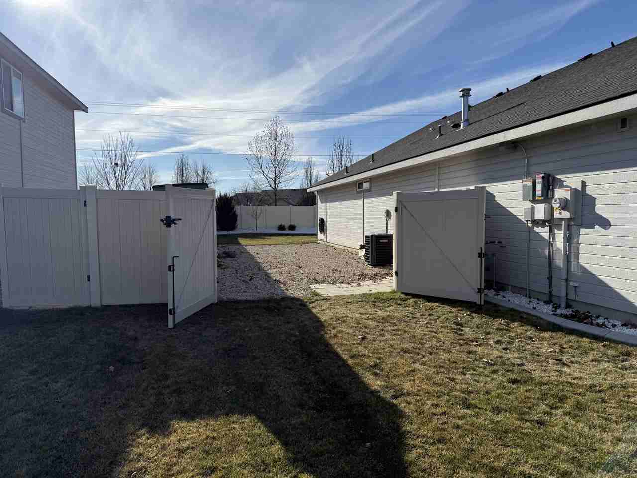 3599 E Warm Creek Ave #NA - Photo 3 of 31