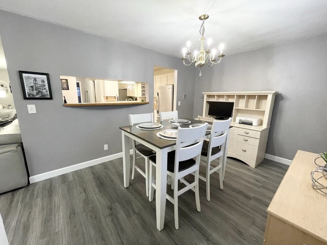 1305 Goethals Dr #F - Photo 6 of 10