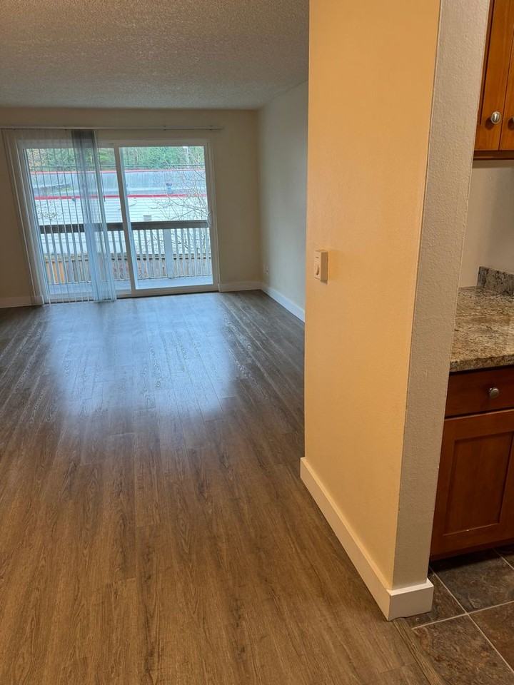 Ravenna House - Photo 3 of 32