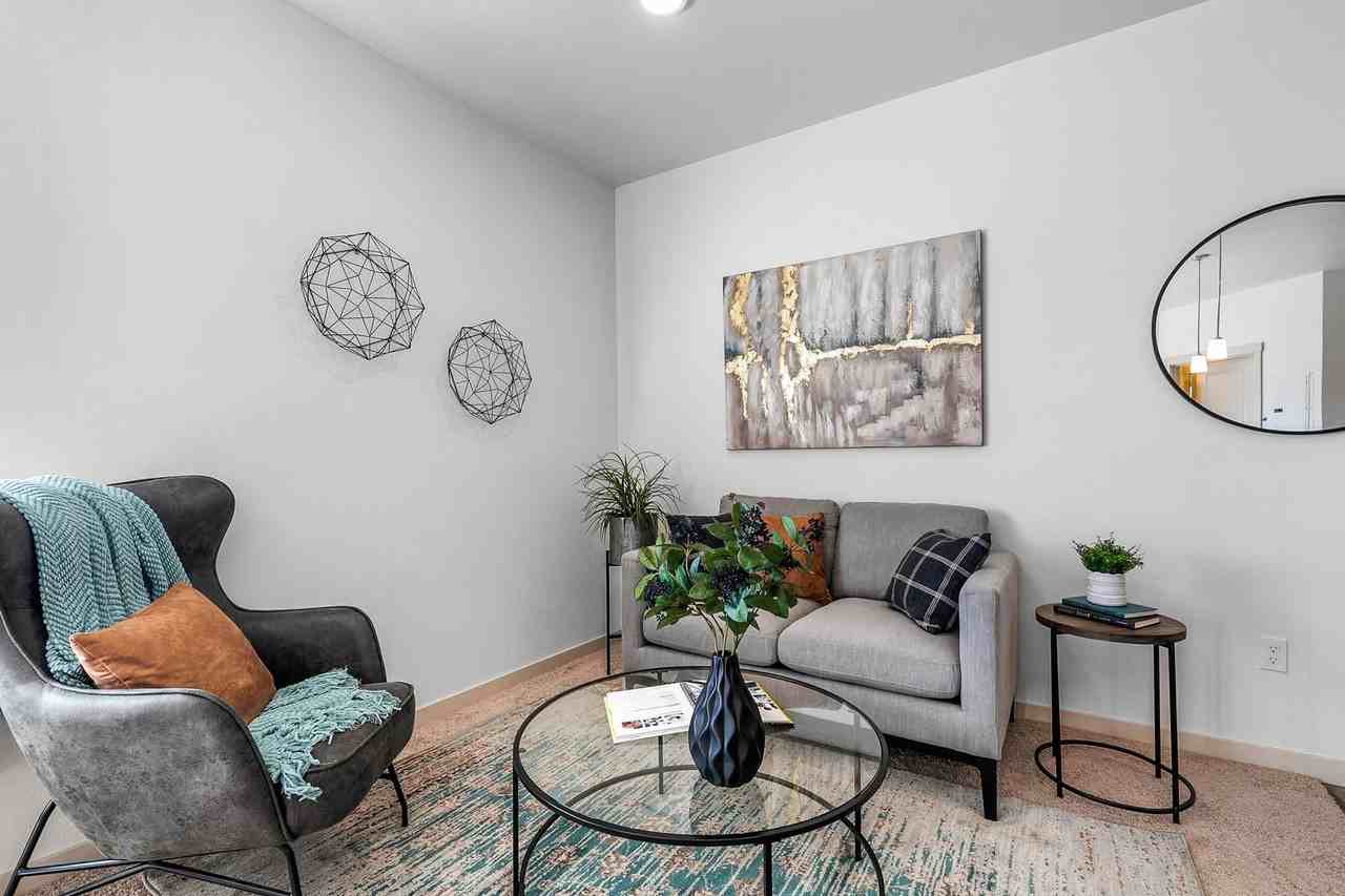 630 Nw Kingwood Ave - Photo 4 of 24