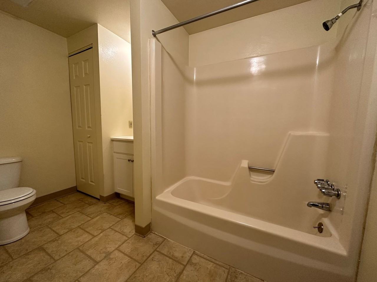 308 Kellywood Mnr - Photo 6 of 7