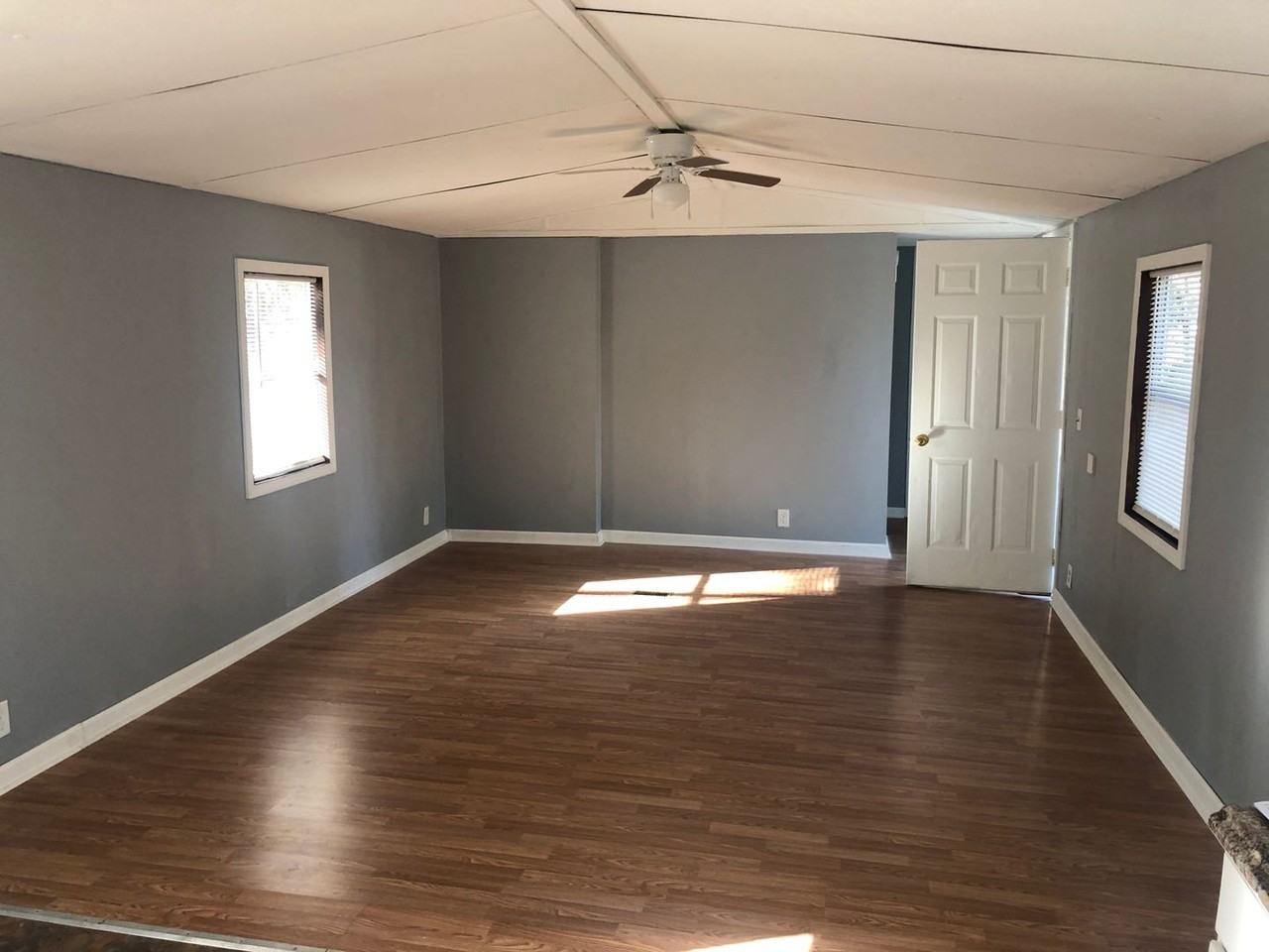 87 Thompson Rd - Photo 2 of 8