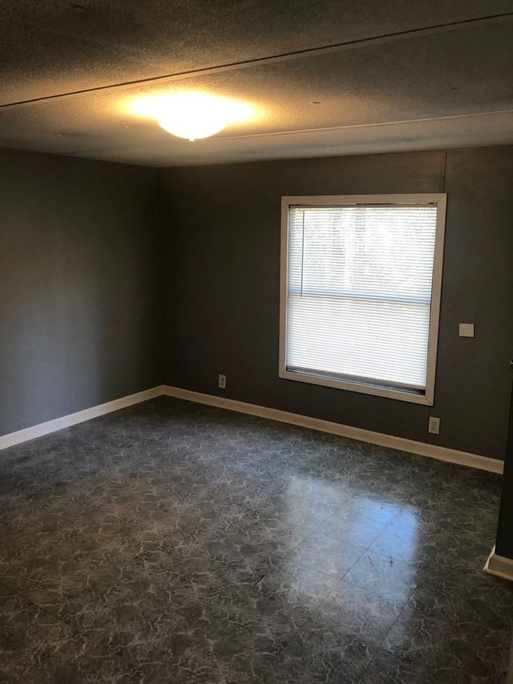 87 Thompson Rd - Photo 5 of 8