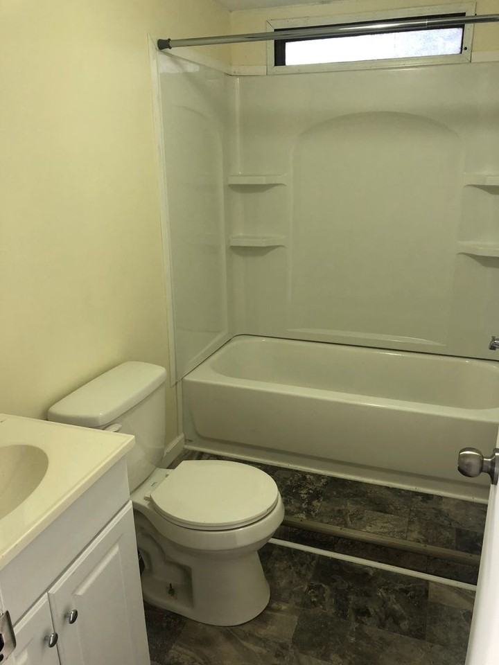 87 Thompson Rd - Photo 6 of 8