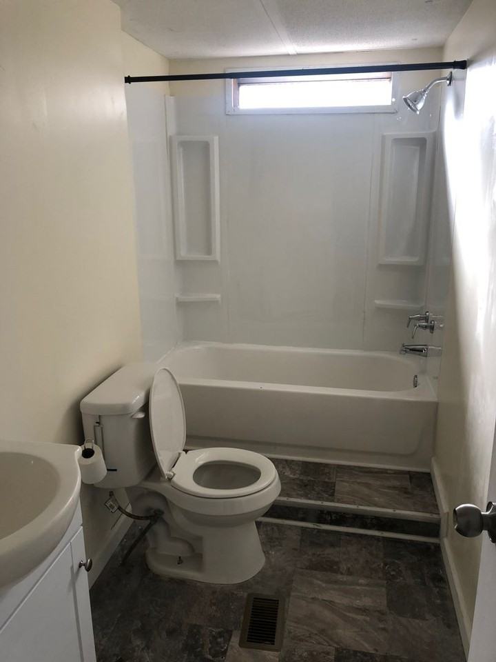 87 Thompson Rd - Photo 7 of 8