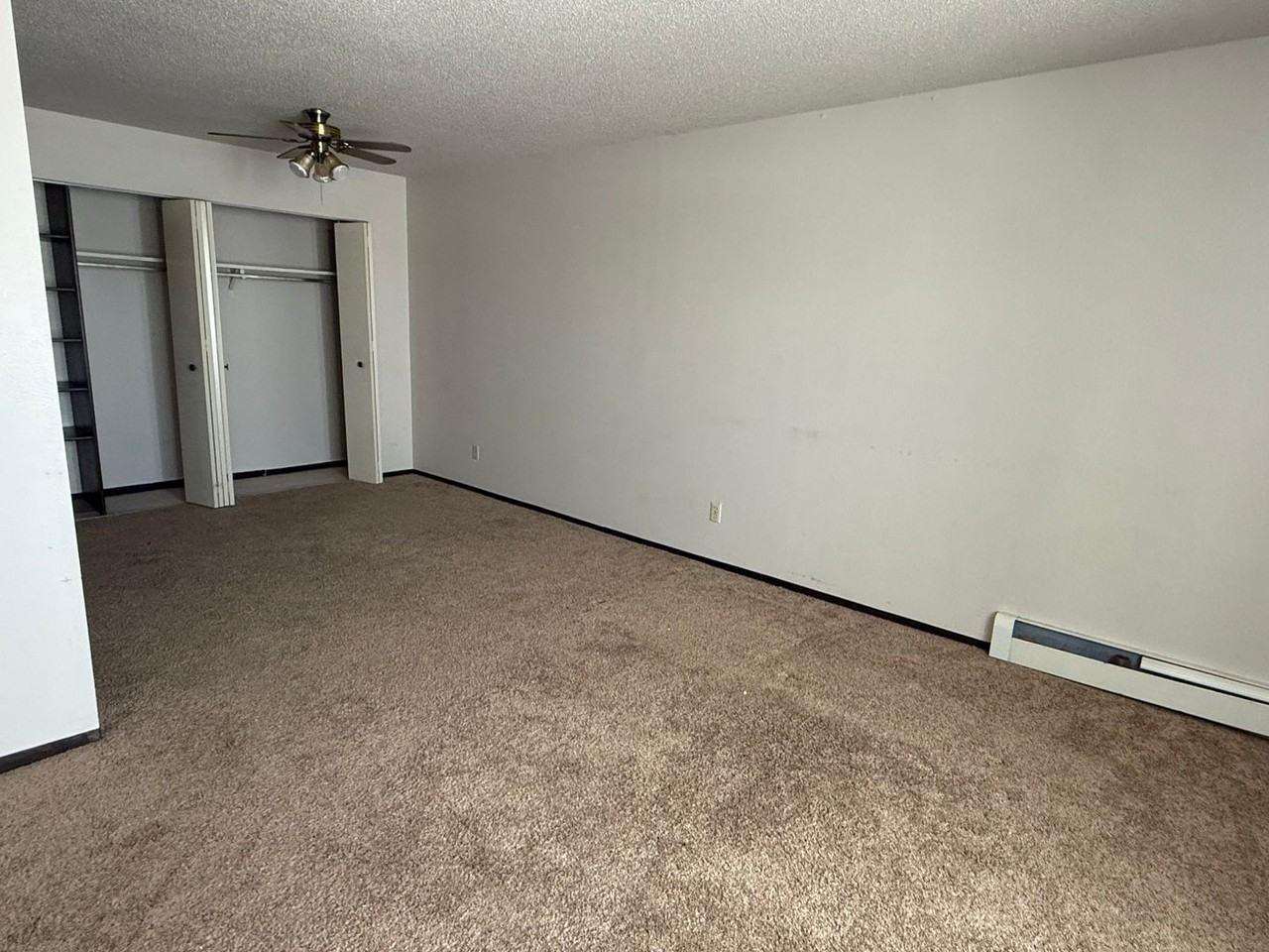 2014 10th Ave E - Photo 3 of 5