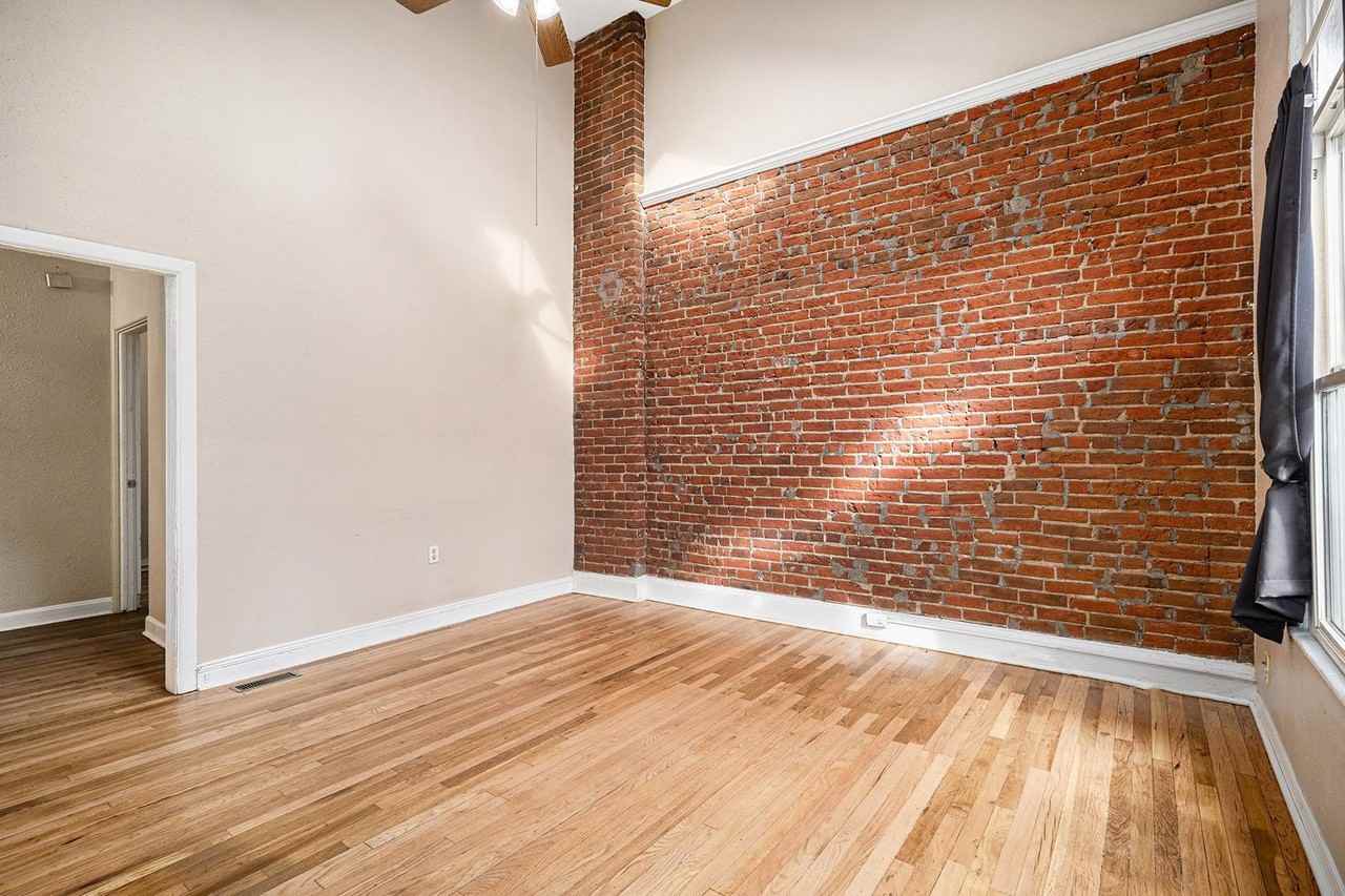 2805 Stout St - Photo 2 of 12