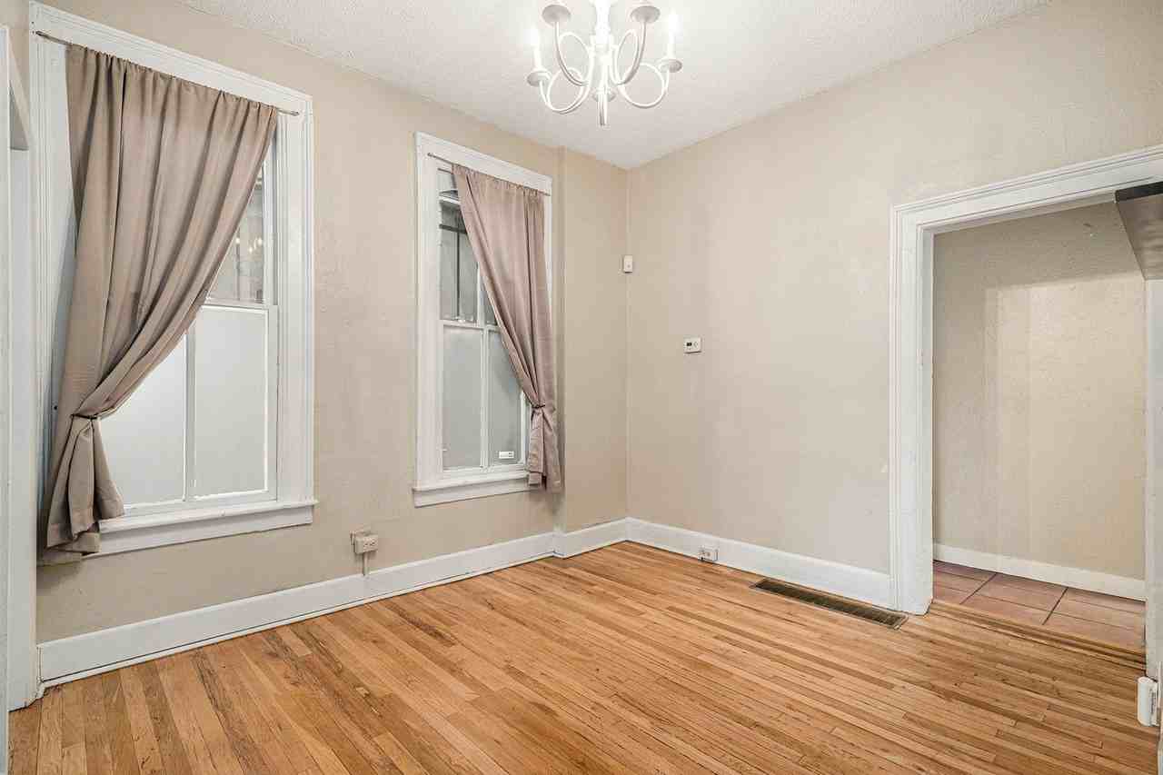 2805 Stout St - Photo 3 of 12