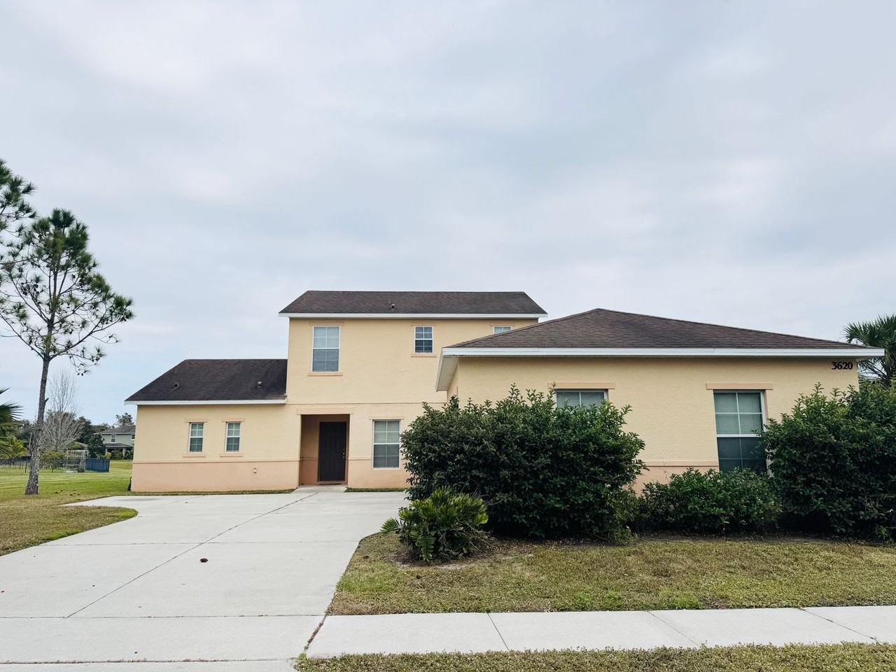 3620 Sail Harbor Dr - Photo 2 of 15