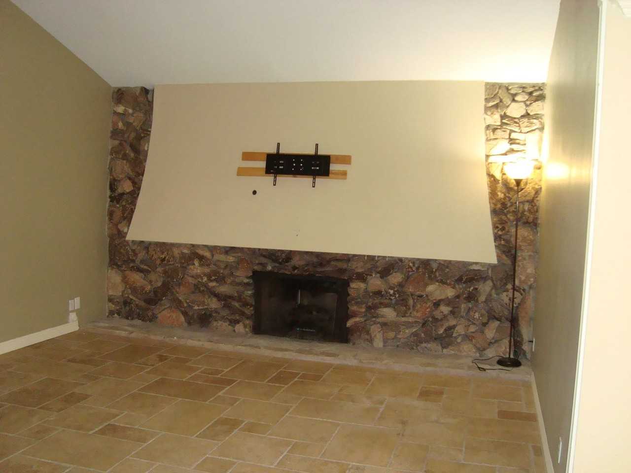 1331 La Canada Dr - Photo 3 of 27