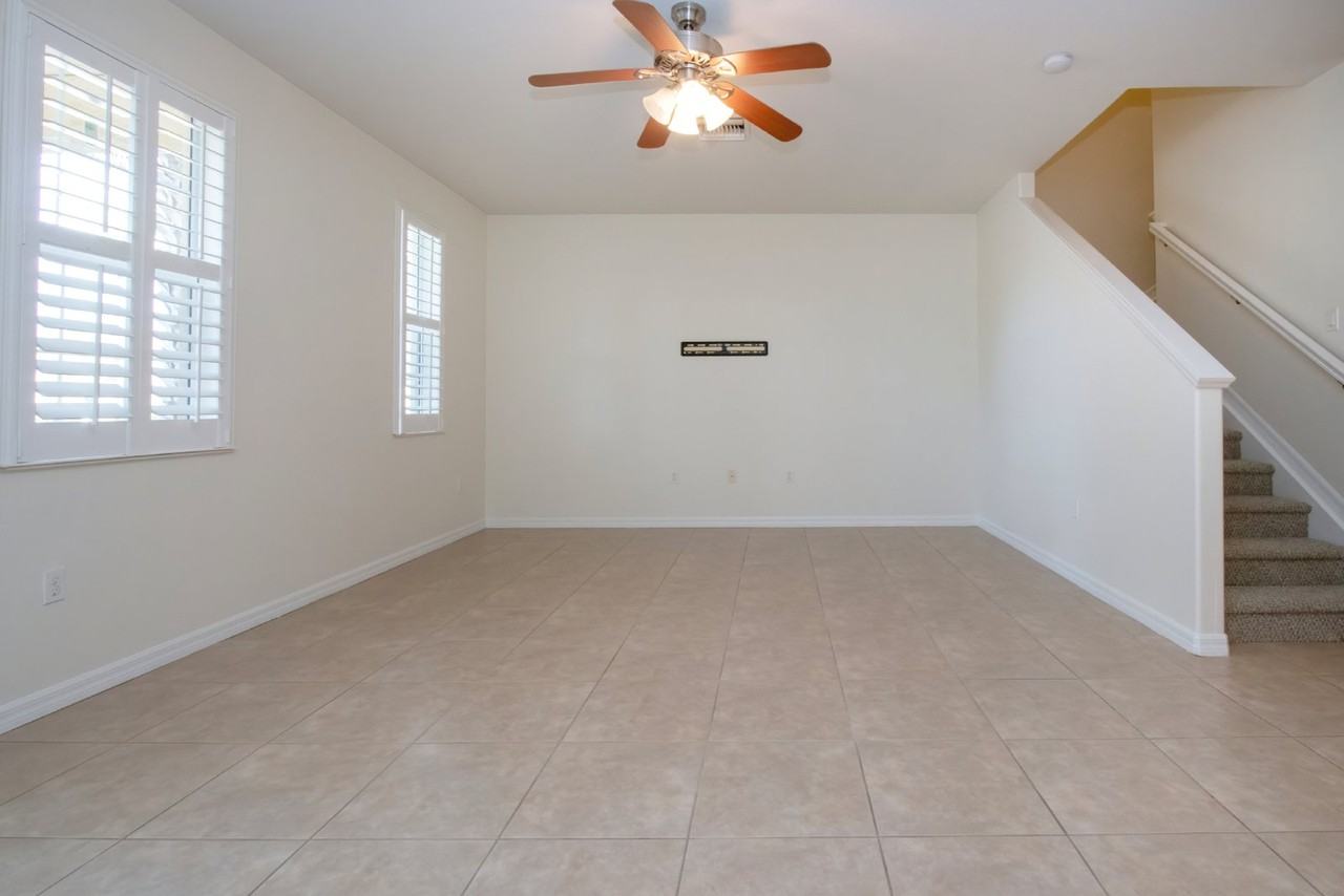 3720 82nd Avenue Cir E Apt 102 #102 - Photo 6 of 50