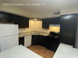 featured image of 1002 Sw 11th Ave #9
