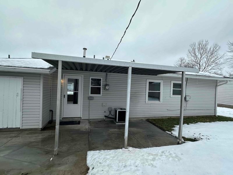 1147 Stewart Ave - Photo 2 of 11
