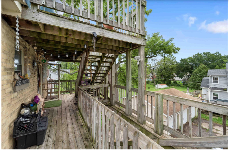 164 S Washington St #4 - Photo 2 of 20