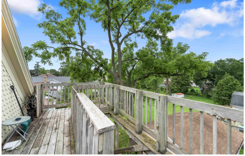 164 S Washington St #4 - Photo 3 of 20