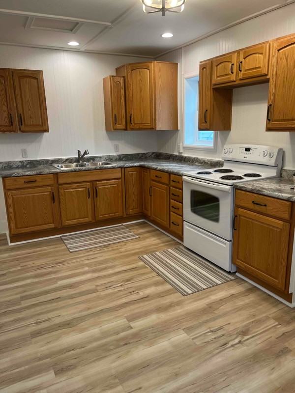 125 N Main St - Photo 2 of 10