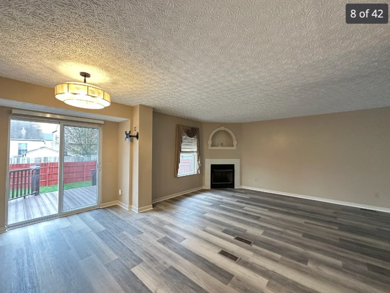 996 Drayson Dr - Photo 3 of 20