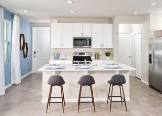 1764 Lindley St - Photo 3 of 15