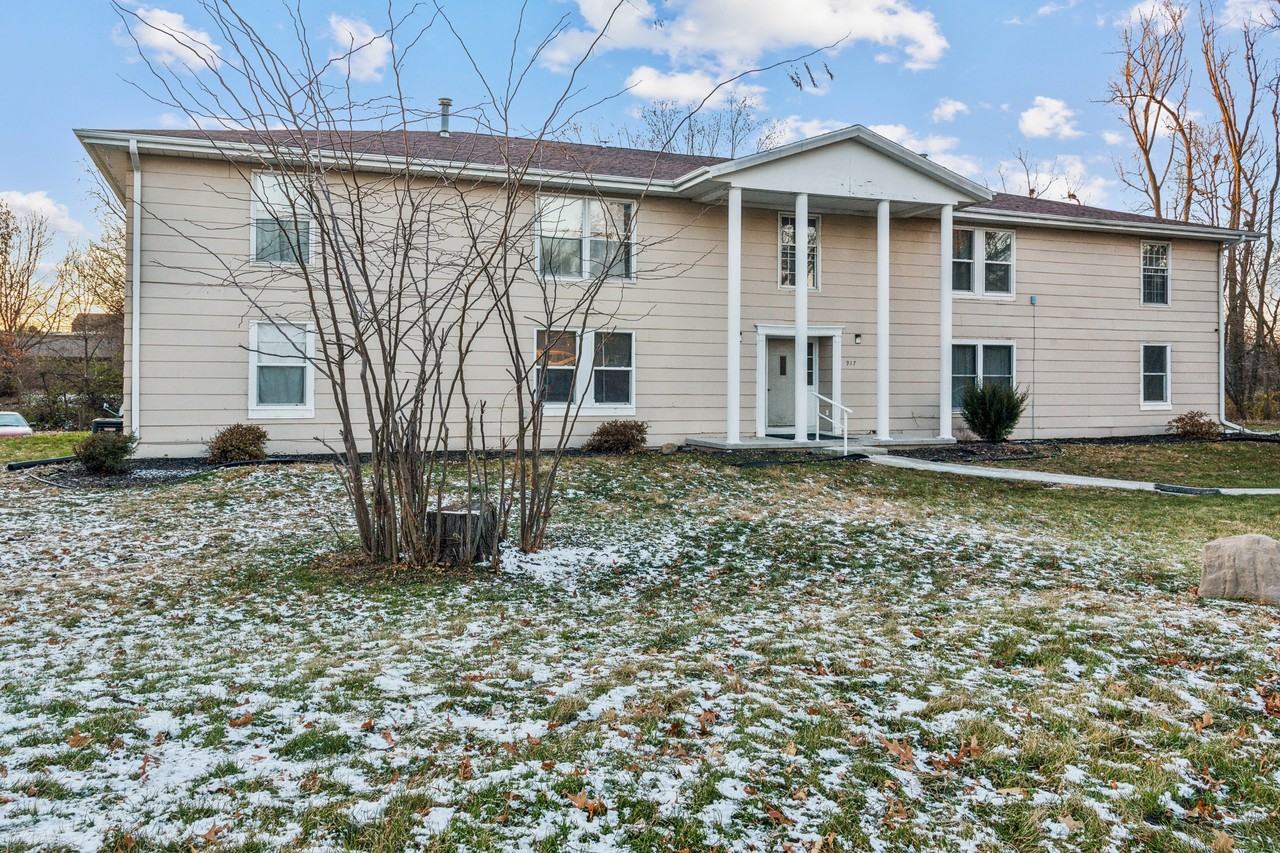 917 Prince Street - Photo 3 of 22