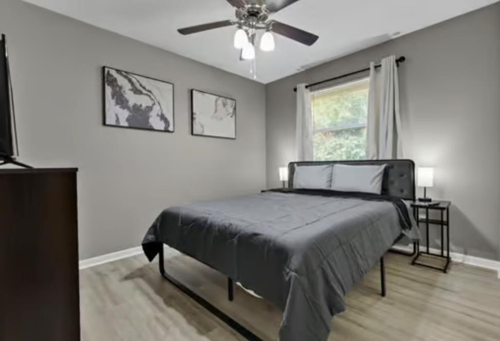 2004 Hairston Avenue - Photo 3 of 23