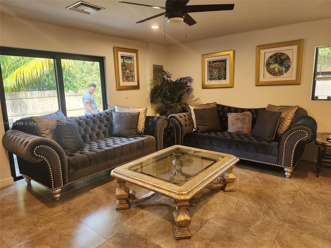 413 Sw 10th St - Photo 4 of 16