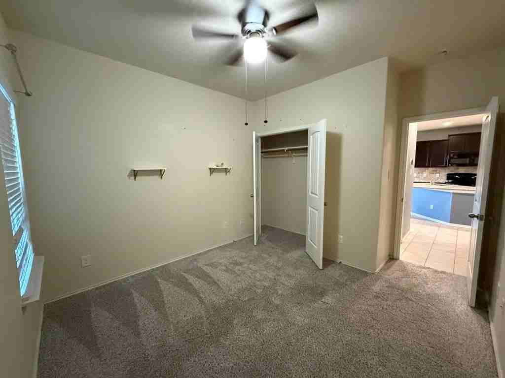 241 Eagle Owl Loop - Photo 3 of 8