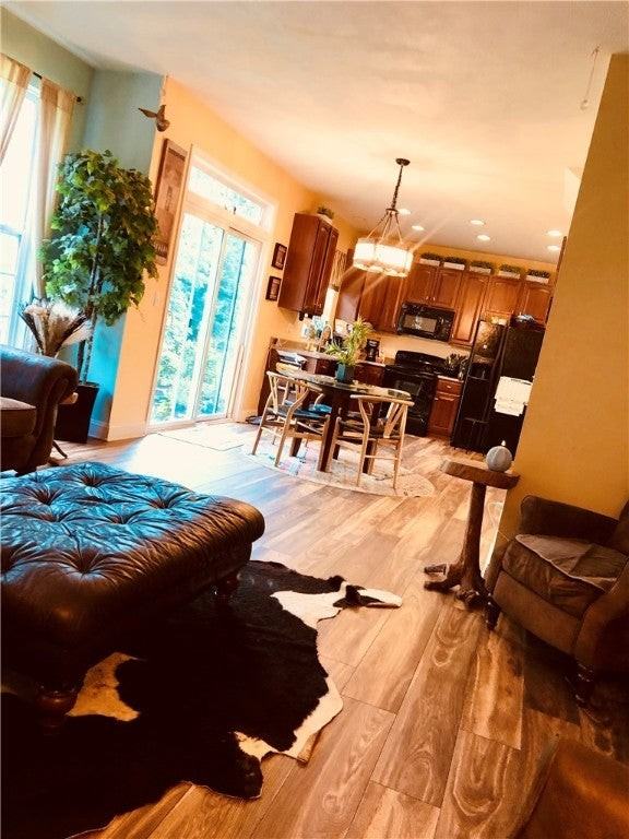 48 Rio Grande Dr - Photo 2 of 10