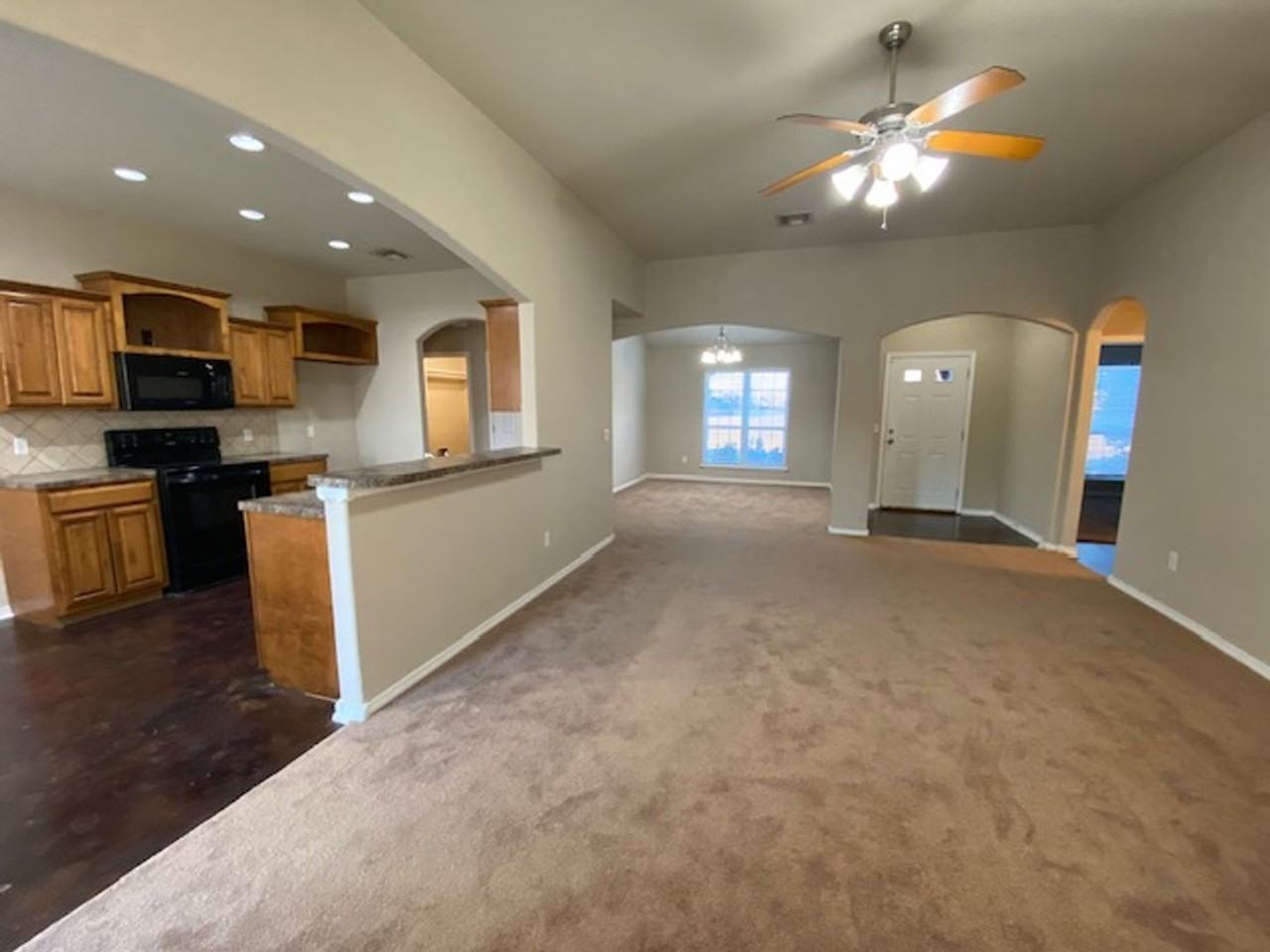 20362 E 47th St S - Photo 2 of 29