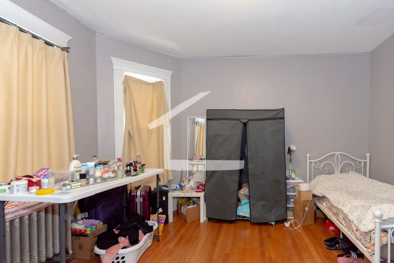 15 Chester Street - Photo 3 of 9