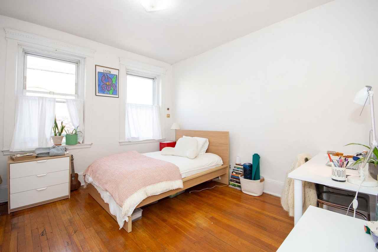 52 Brighton Ave - Photo 7 of 14