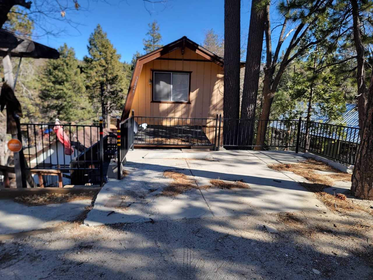 32826 Truman Ln - Photo 3 of 24