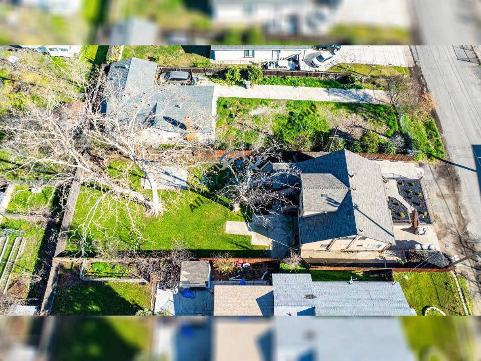 1621 Kathleen Ave - Photo 5 of 13