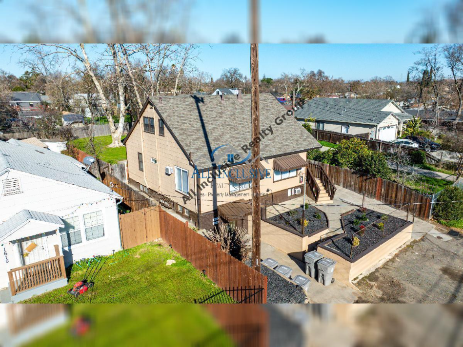 1621 Kathleen Ave - Photo 6 of 13