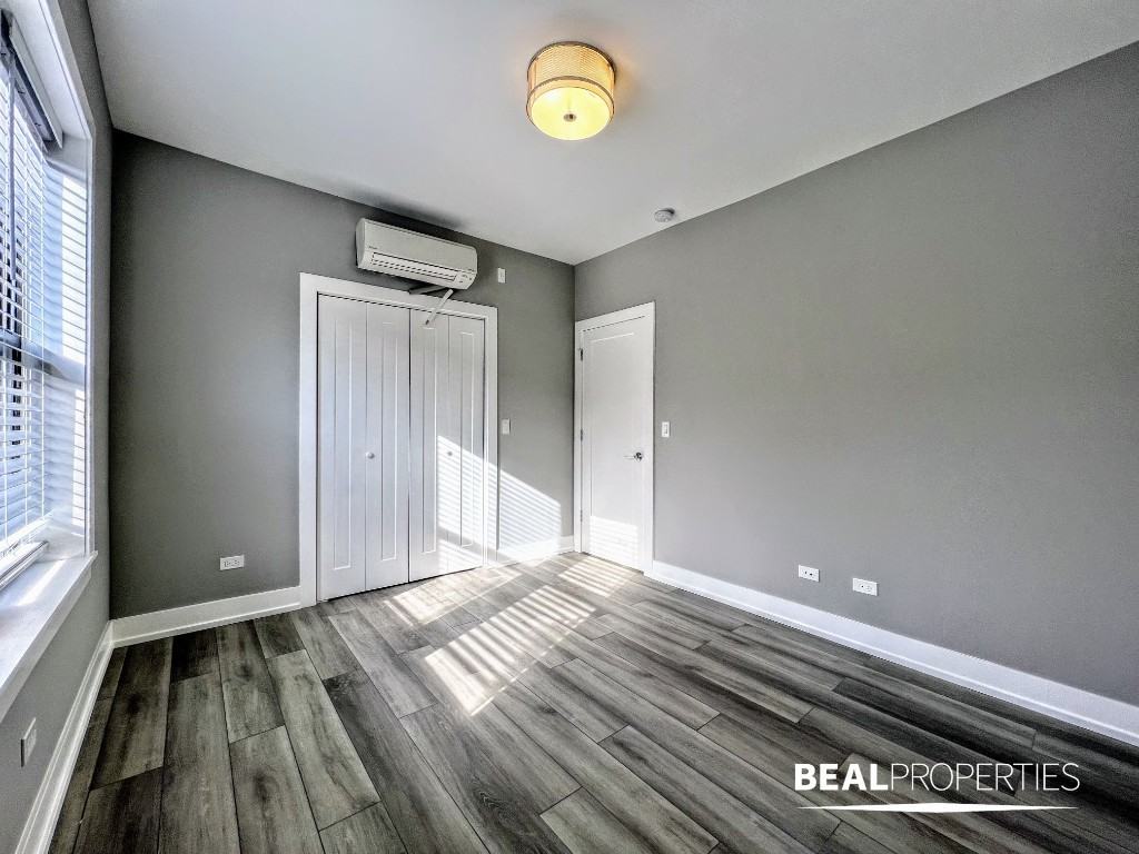 3943 N Janssen Ave #CLS3 - Photo 3 of 13