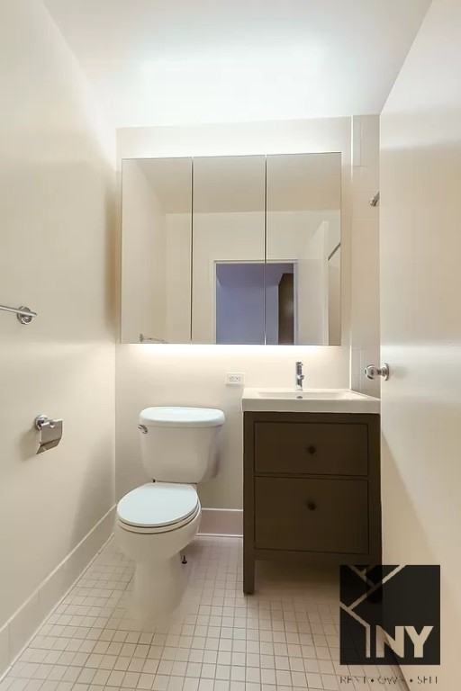 John St #9H - Photo 3 of 5